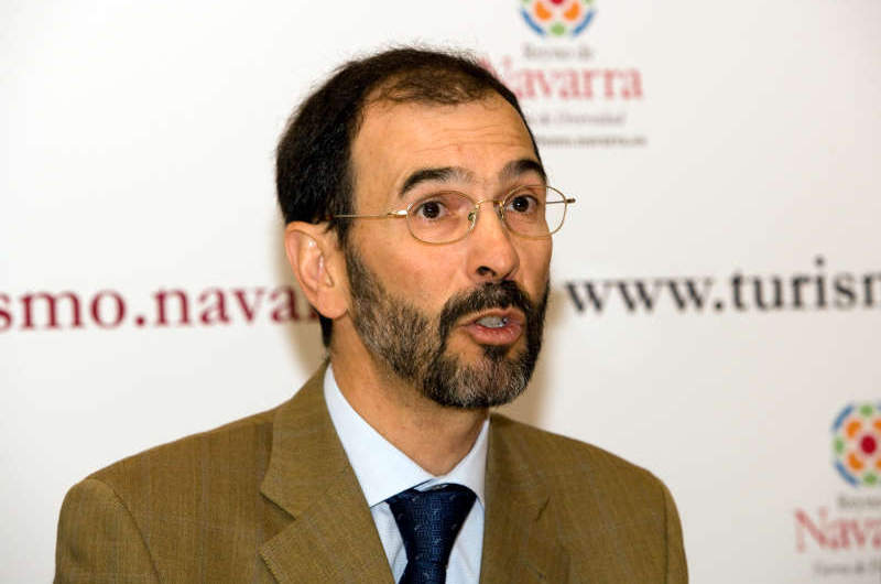 En este momento estás viendo Entrevista a Carlos Erce Eguaras, director general de Turismo de Navarra