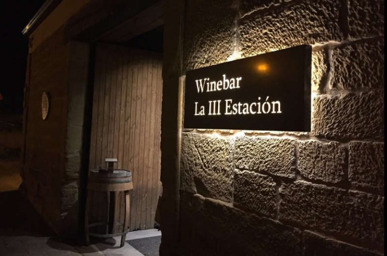 Lee más sobre el artículo Bodega Contador pone en marcha un programa de grandes catas en La III Estación, su ‘wine bar’ en el centro de San Vicente