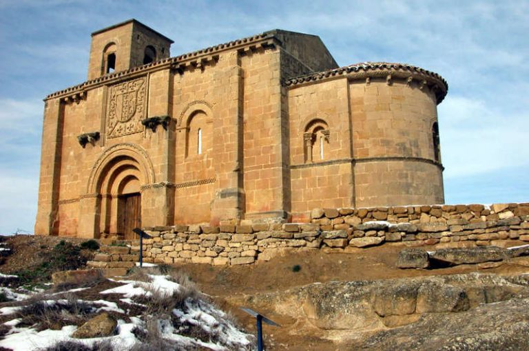 Lee más sobre el artículo Ermita de Santa María de la Piscina (Peciña)