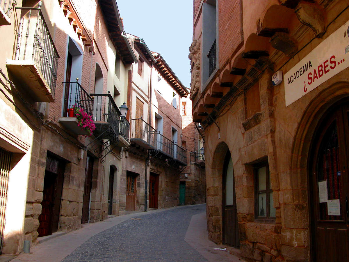 Navarrete, calle en el casco antiguo. © Carlos Sieiro del Nido