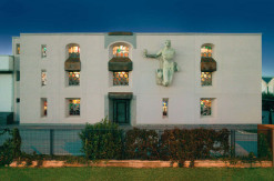 Bodegas Ontañón, fachada