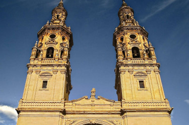 Catedral de Santa María de la Redonda, Logroño. Torres gemelas