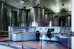 Finca Valpiedra, nave de elaboración