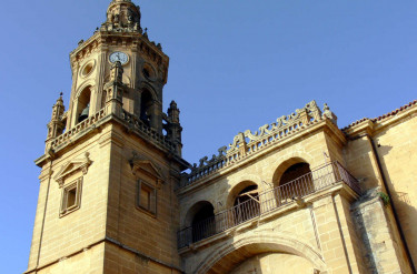 Iglesia de San Esteban, Ábalos. © Carlos Sieiro del Nido