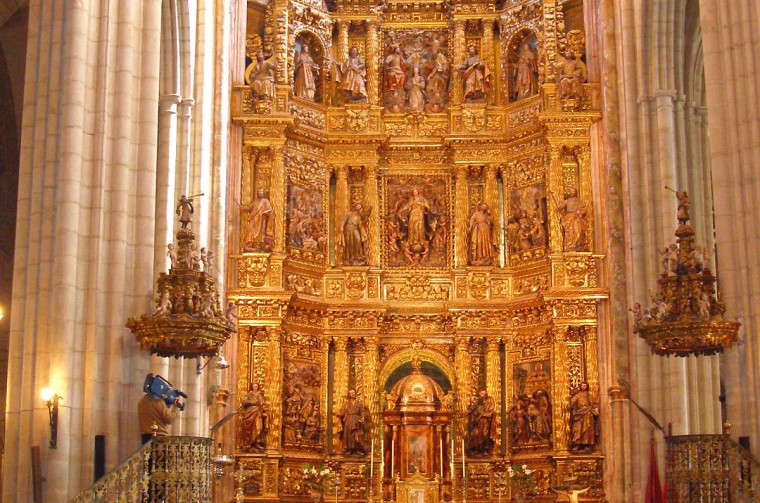 Iglesia de Santa María, Viana. Retablo