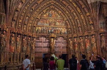 Iglesia de Santa María de los Reyes, Laguardia. Portada policromada